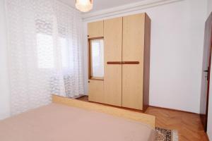 Apartments for families with children Privlaka - Zadar - 5747
