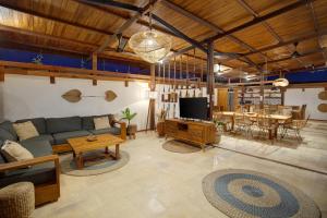 Villa Sakura. Luxury 3 Bedroom Villa.