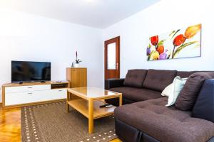 Apartments with a parking space Zadar - 5773