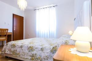 Apartments with a parking space Zadar - 5773