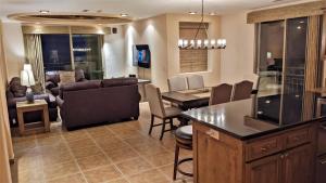 Luxury Condo Bella Sirena 405-C - Unmatched Views Over the Pool to the Sea