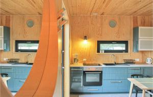 Gorgeous Home In Nowe Warpno With Wifi