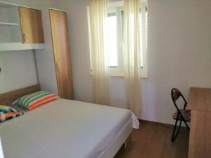 Apartments by the sea Mudri Dolac, Hvar - 5694