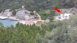 Apartments by the sea Cove Bristova, Hvar - 5716 - 3hvězdičkové hotely ve městě Bogomolje