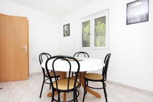 Apartments by the sea Cove Bristova, Hvar - 5716