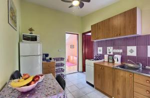 Apartments by the sea Basina, Hvar - 5699