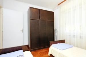 Apartments with a parking space Zadar - 5852