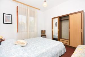 Apartments with parking space Sukosan, Zadar - 5777