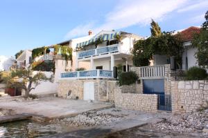 Apartments by the sea Bibinje, Zadar - 5758 