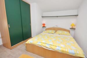 Apartments by the sea Bibinje, Zadar - 5758