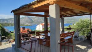 Apartments by the sea Kneza, Korcula - 4342