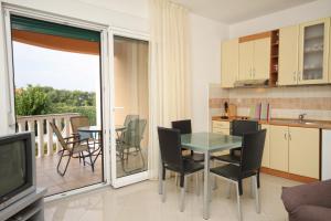 Family-friendly apartments with swimming pool Zadar - Diklo, Zadar - 5774