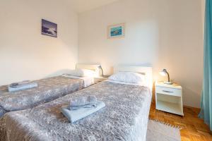 Family friendly seaside apartments Kozino, Zadar - 5749