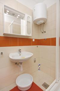 Apartments with parking space Biograd na Moru, Biograd - 5847