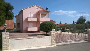 Apartments by the sea Vrsi - Mulo, Zadar - 5860