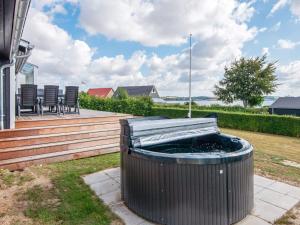 Seaside Serenity in Vemmingbund-By Traum