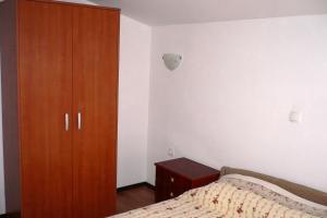 Apartments with a parking space Sukosan, Zadar - 5820