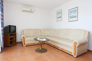 Two-Bedroom Apartment with Terrace and Sea View room in Apartments by the sea Kuciste - Perna Peljesac - 4545