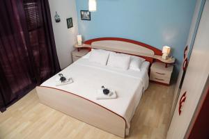 Apartments with parking space Jelsa, Hvar - 5703