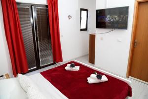 Apartments with parking space Jelsa, Hvar - 5703