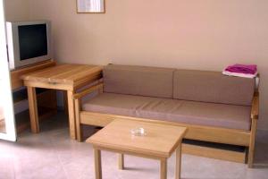 One-Bedroom Apartment with Terrace and Sea View room in Apartment Basina 4599g