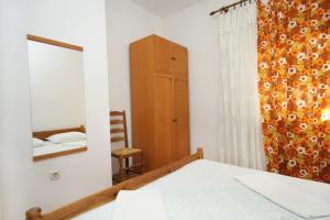 Apartments by the sea Lumbarda, Korcula - 4358