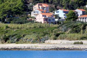 Apartments by the sea Lumbarda, Korcula - 4353