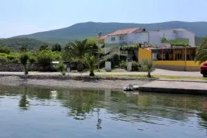 Apartments by the sea Sreser, Peljesac - 4551 - Osobjava