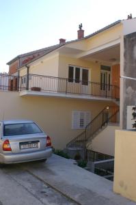 Apartments by the sea Podgora, Makarska - 4332