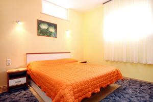 Two-Bedroom Apartment with Balcony and Sea View room in Apartments by the sea Racisce Korcula - 4344