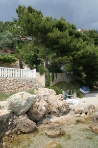 Apartments by the sea Stanici, Omis - 4585