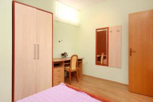 Apartments by the sea Racisce, Korcula - 4344