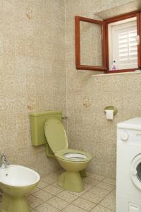 Apartments with parking space Lumbarda, Korcula - 4473