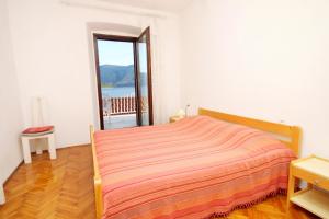 Apartments by the sea Kneza, Korcula - 4371