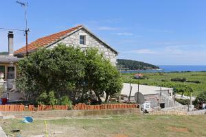 Apartments with a parking space Lumbarda, Korcula - 4429