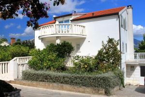 Apartments with parking space Korcula - 4433