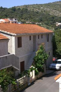 Apartments by the sea Zavalatica, Korcula - 4387