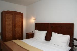 Apartments by the sea Vrboska (Hvar) - 4601