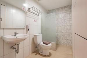 RedDoorz Premium near Bandung Station