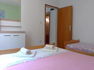 Apartments by the sea Ivan Dolac, Hvar - 4584