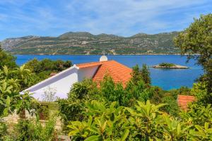 Apartments by the sea Tri Zala, Korcula - 4334