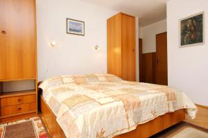 Apartments and rooms by the sea Racisce, Korcula - 4341