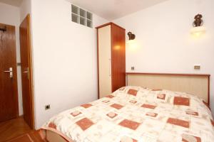 Apartments and rooms by the sea Racisce, Korcula - 4341