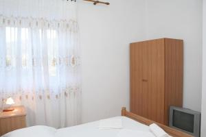 Apartments by the sea Lumbarda, Korcula - 4358