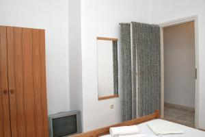 Apartments by the sea Lumbarda, Korcula - 4358