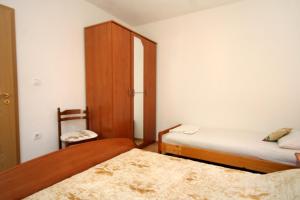 Apartments by the sea Lumbarda, Korcula - 4376