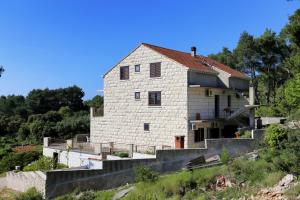 Apartments with a parking space Lumbarda, Korcula - 4418