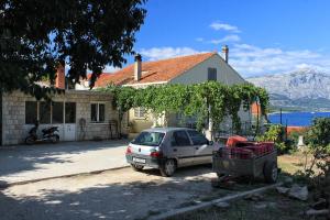 Apartments by the sea Lumbarda, Korcula - 4437