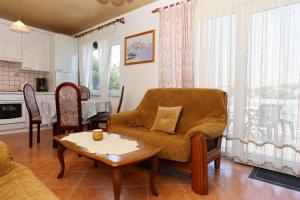 Apartments by the sea Lumbarda, Korcula - 4442