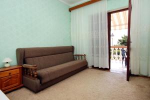 Apartments with parking space Zavalatica, Korcula - 4453